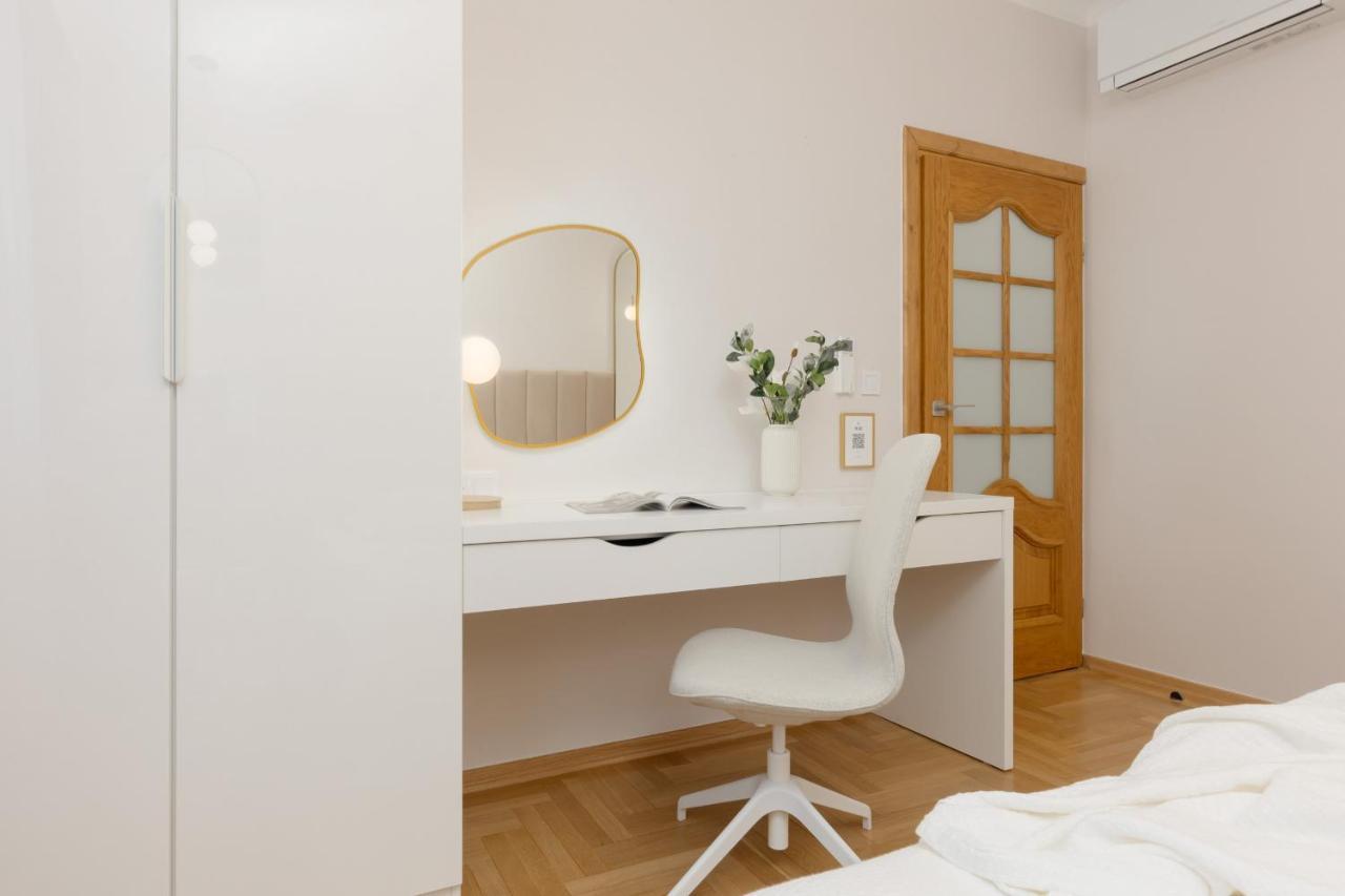 Bright Apartment Kasprzaka Warsaw Wola Near Metro Station By Noclegi Renters Luaran gambar