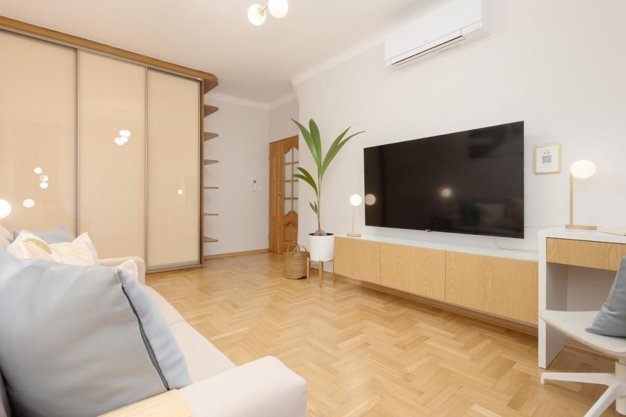 Bright Apartment Kasprzaka Warsaw Wola Near Metro Station By Noclegi Renters Luaran gambar