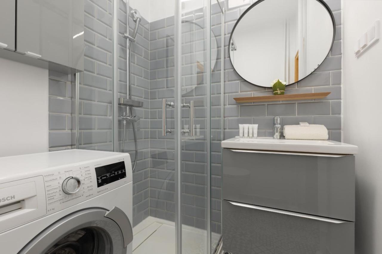 Bright Apartment Kasprzaka Warsaw Wola Near Metro Station By Noclegi Renters Luaran gambar