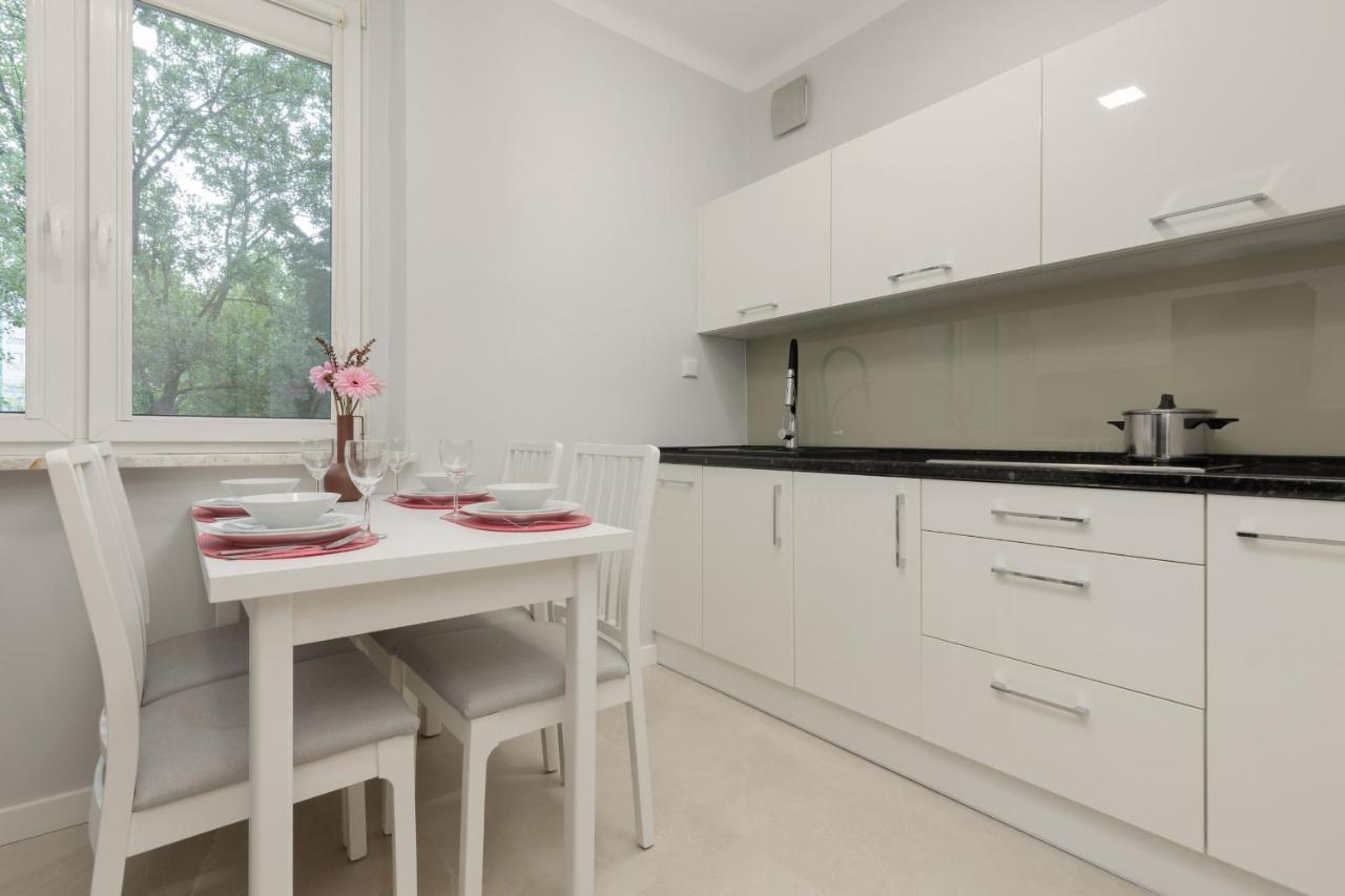 Bright Apartment Kasprzaka Warsaw Wola Near Metro Station By Noclegi Renters Luaran gambar