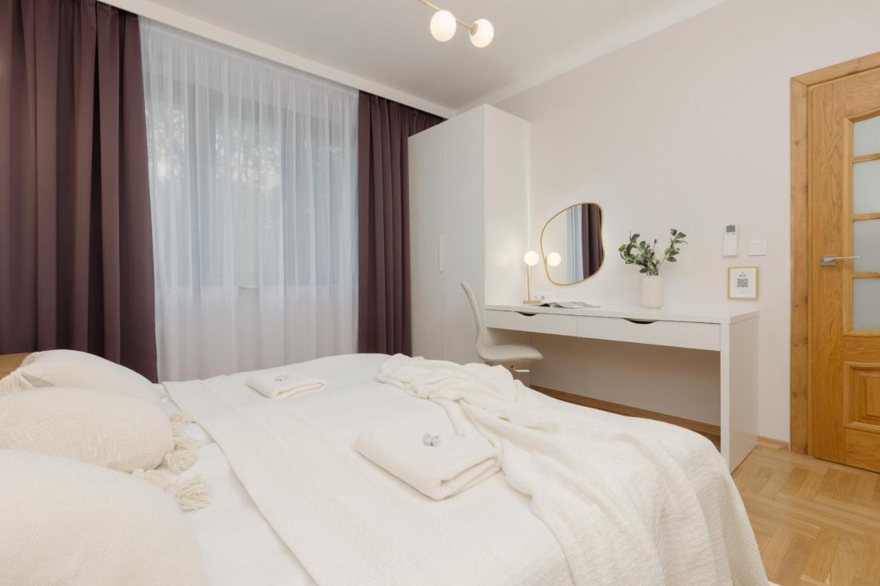 Bright Apartment Kasprzaka Warsaw Wola Near Metro Station By Noclegi Renters Luaran gambar
